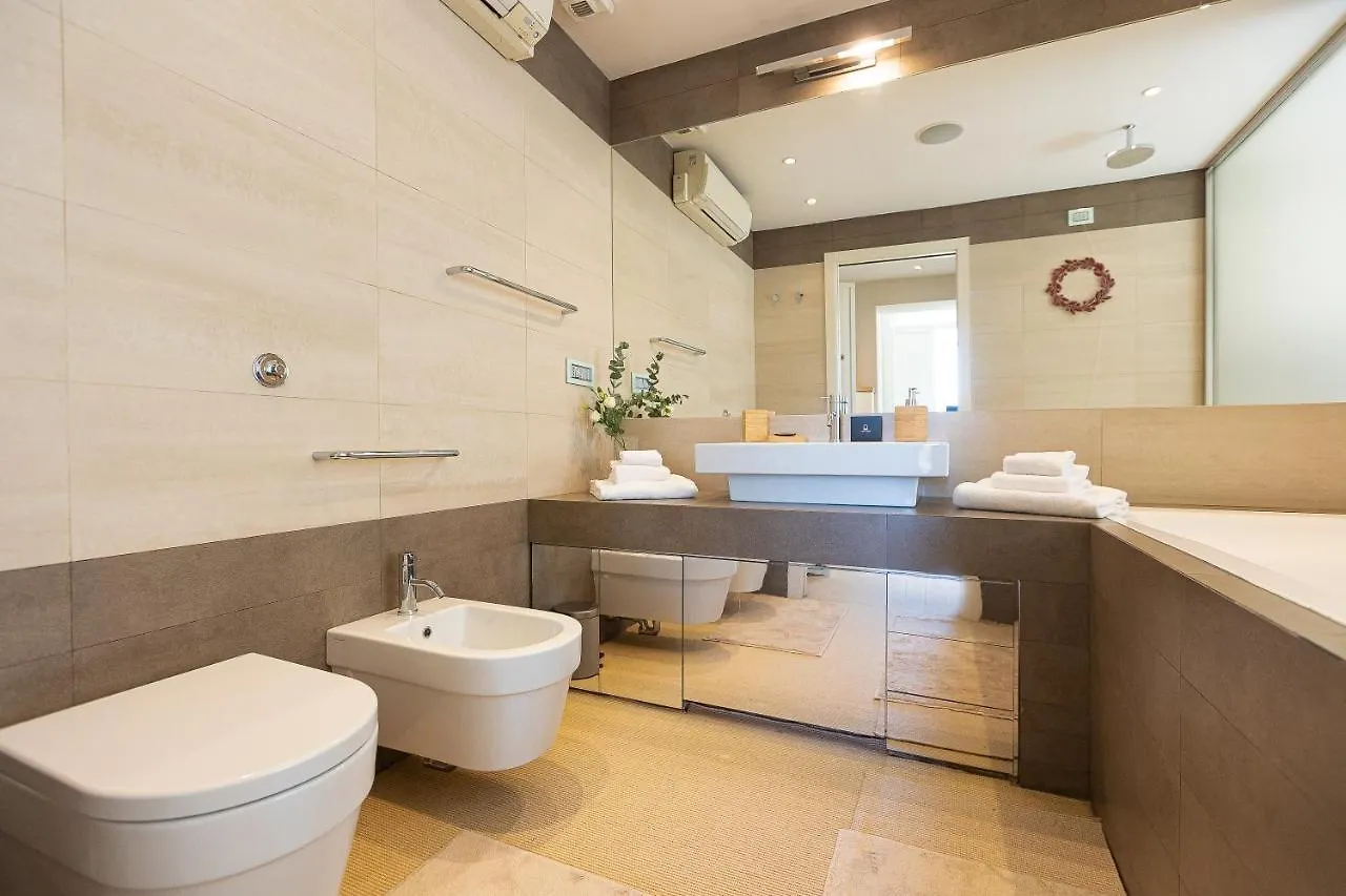 Amazing Via Nazionale 1 Apartment Rome