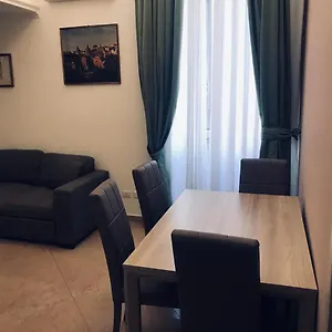 Appartamento 43 Ampio E Comodo Nel Centro Di, Roma